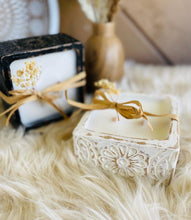 Load image into Gallery viewer, BuenaFlower Collection